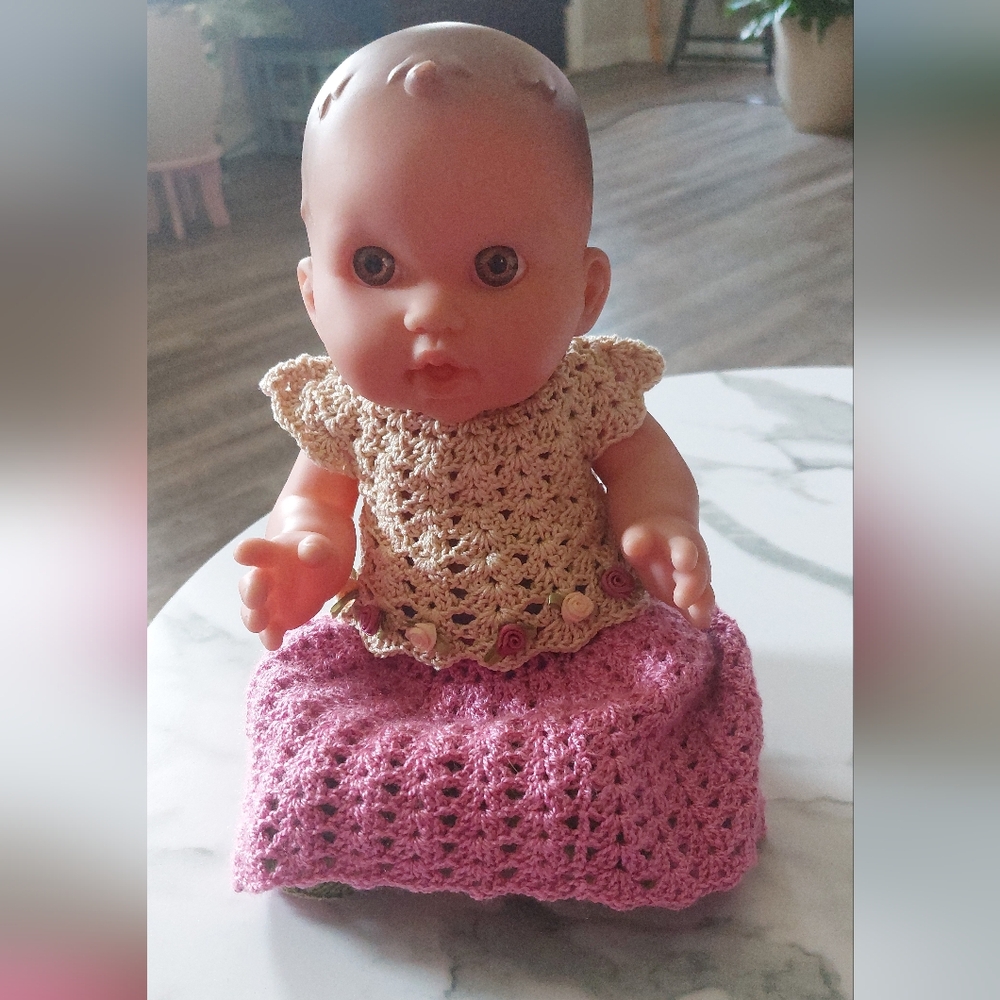 Berenguer Baby Doll Infant African American Newborn Brown Eyes Crocheted Outfit